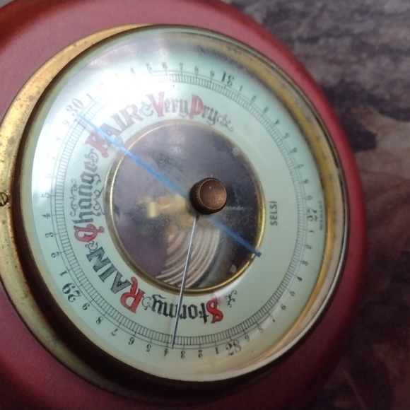 Selsi W.Germany Barometer - Picture 3 of 4